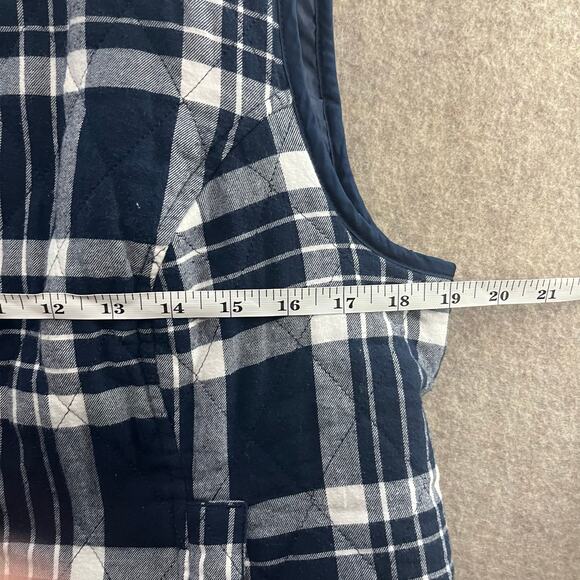 Croft and Barrow Blue and White Quilt Vest Size PM - Picture 6 of 7